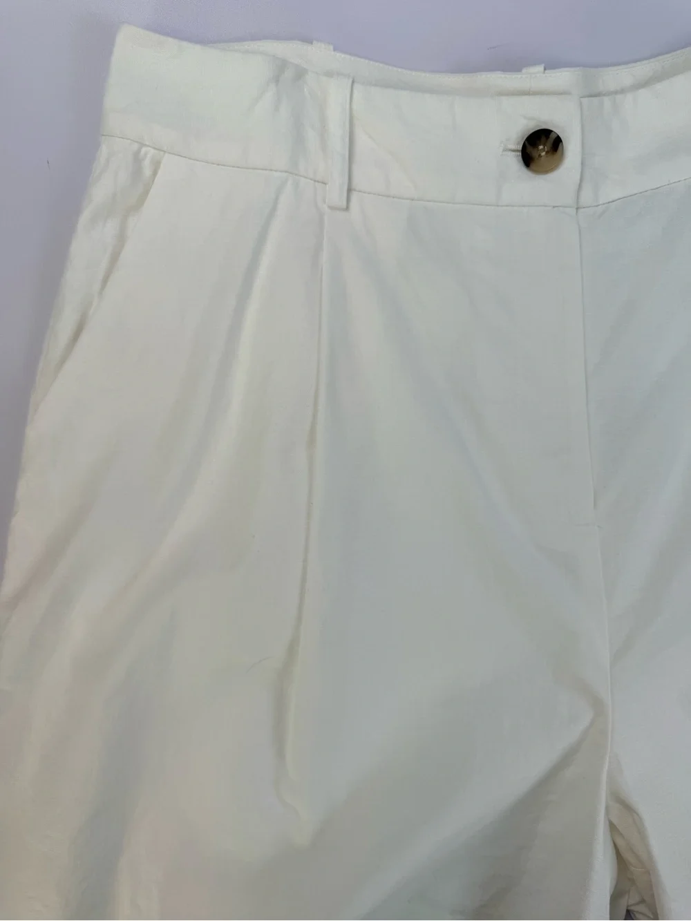 Alex Marie White Linen Blend High Rise Pleated Shorts Size 16‎ Summer Coastal